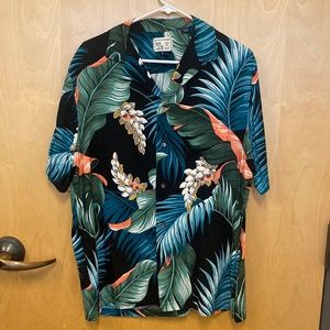 Rent Spooner aloha shirt.  Size Medium